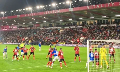 Sân vận động Vitality: Thánh địa 'tí hon' độc đáo giữa lòng Premier League