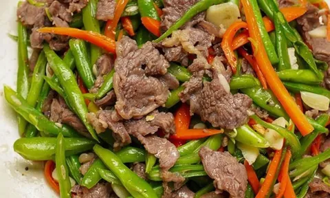Bí quyết xào thịt bò mềm ngọt, không bị dai nhờ ướp cùng một loại bột và 1 loại nước này