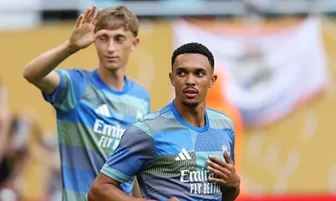 Cuộc tái thiết của Real Madrid cần thêm những ngôi sao?