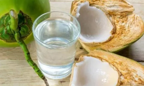 Uống nước dừa vào 3 thời điểm này là tốt nhất: Ai nên uống thường xuyên để khỏe mạnh hơn mỗi ngày