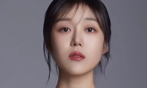 Nữ diễn viên Kang Seo‑Ha qua đời ở tuổi 31 sau thời gian chống chọi với bệnh hiểm nghèo