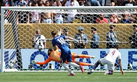 Chelsea “bắt bài” PSG: Luis Enrique bất lực ra sao?