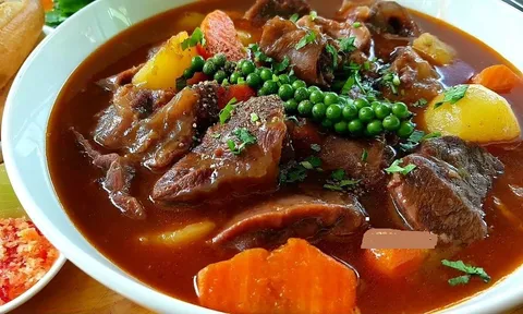 Cách nấu bò hầm tiêu ngon