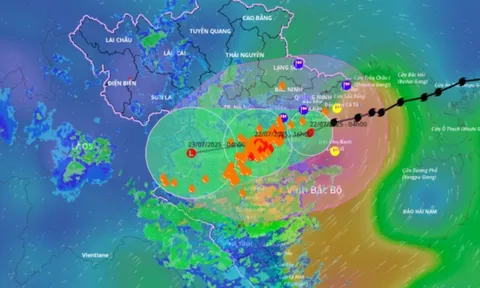 Khẩn: Bão số 3 Wipha đổ bộ đất liền Hưng Yên- Ninh Bình khoảng 10h sáng nay