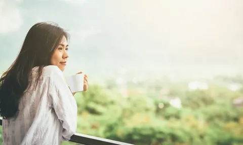 Đến tuổi trung niên, có 2 việc không nên làm để hậu vận viên mãn