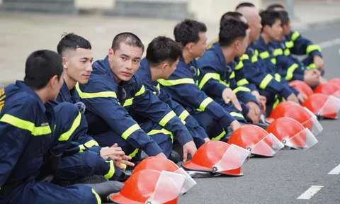 Chiến sĩ quả cảm: Lê Dương Bảo Lâm phạm 1 lỗi nhiều người gặp phải khi chữa cháy, MONO vi phạm phải điều “cấm kỵ”