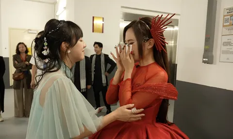 Phương Mỹ Chi bật khóc ở chung kết Sing! Asia khi đạt thứ hạng 3, kém ca sĩ Trung Quốc 0,8 điểm