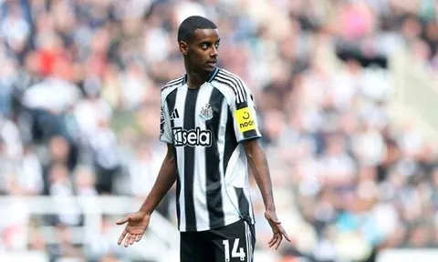 Tương lai Alexander Isak bất định, HLV Eddie Howe nói gì về Newcastle?
