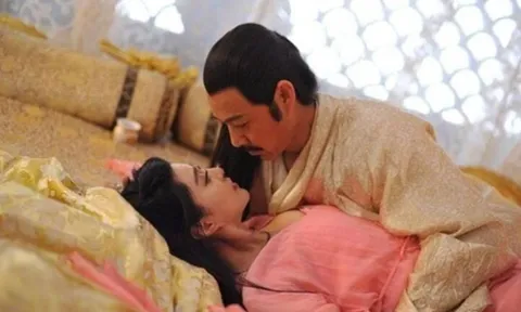 Vì sao sau đêm được Hoàng thượng thị tẩm, phi tần không thể tự đi về cung?