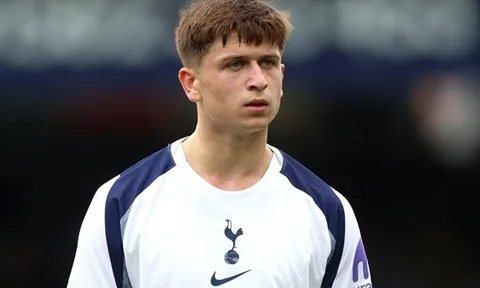 Tài năng trẻ Mikey Moore sắp đến Rangers, Tottenham kỳ vọng bước đột phá
