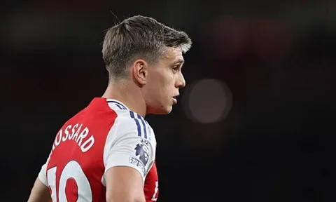 Trossard có thể rời Arsenal nếu Eze cập bến Emirates