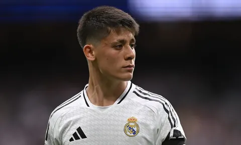 Vượt qua bài kiểm tra của Alonso, Guler sắp trở thành trụ cột ở Real Madrid