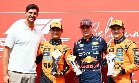 Thibaut Courtois tiết lộ "giấc mơ" sau bóng đá: Trở thành tay đua GT3