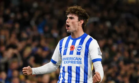 Matt O'Riley: Từ League One đến mục tiêu của Juventus