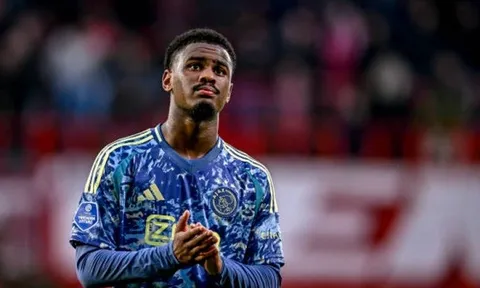 NÓNG! Chelsea hoàn tất chiêu mộ Jorrel Hato, kiểm tra y tế trong hôm nay