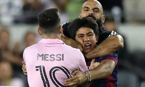 Vệ sĩ của Messi bị cấm vì hành vi không đúng mực