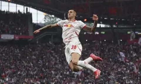 NÓNG! Newcastle bị RB Leipzig từ chối đề nghị 80 triệu euro cho Benjamin Sesko