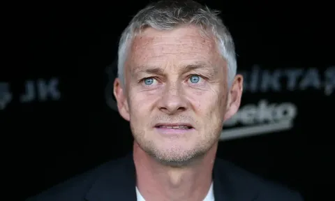 Ole Gunnar Solskjaer sắp bị sa thải chỉ sau 6 tháng cầm quân