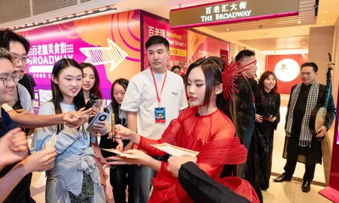 Ban tổ chức Sing! Asia lên kế hoạch riêng cho Phương Mỹ Chi sau chung kết