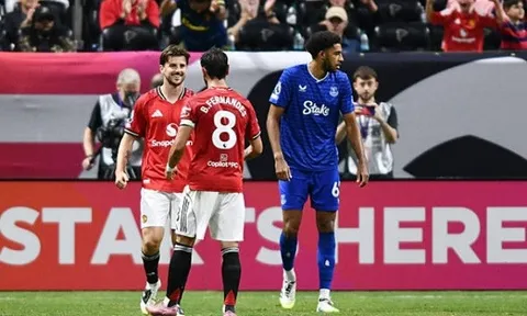 MU 2-2 Everton: Mount ghi siêu phẩm, Amad mắc sai lầm đáng tiếc