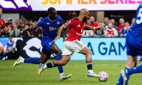 Mbeumo ra mắt trước Everton: Thử thách mới đã lộ diện