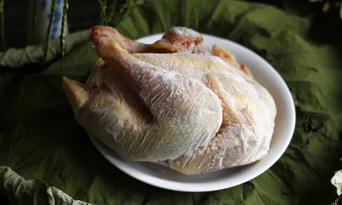 Mẹo rã đông thịt gà nhanh chóng, gà mềm ngọt thịt
