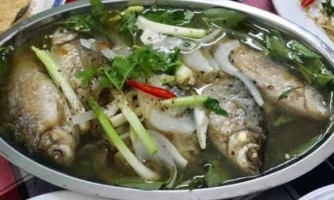 6 thực phẩm đại kỵ không nấu chung với tỏi: Bà nội trợ cần biết kẻo hại cả nhà