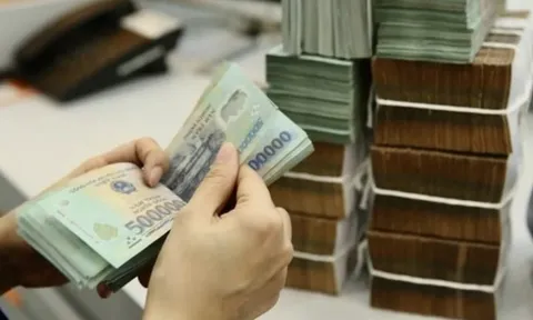 Kể từ 15/8: Ai được trợ cấp thêm 5 triệu đồng/tháng?