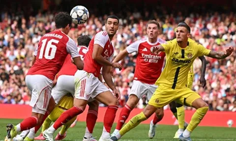 Arsenal 2-3 Villarreal: Tân binh ghi bàn; Tàu ngầm vàng bùng nổ