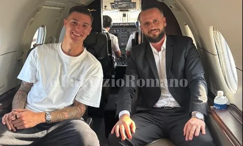 NÓNG! Sesko đáp chuyến bay tới Manchester, MU sắp có “số 9” mới