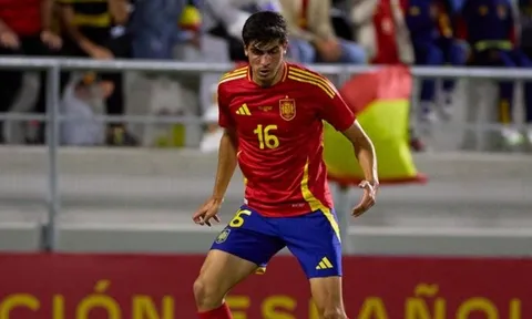 Napoli nguy cơ mất Juanlu vào tay Wolves