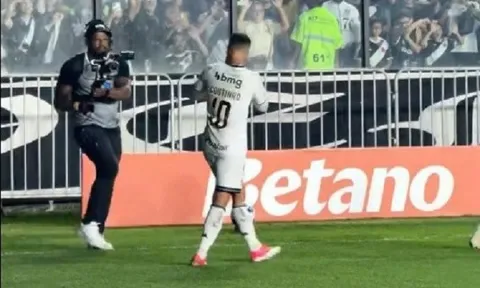 Coutinho ghi bàn, Vasco da Gama thắng 3-1 để vào tứ kết Copa do Brasil