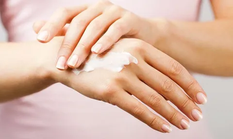 Lại thu hồi 2 sản phẩm dưỡng da chống nắng vì không đạt chất lượng