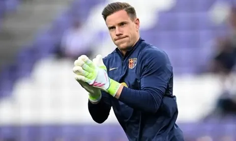 Ter Stegen nhượng bộ, Barcelona rộng cửa đăng ký tân binh