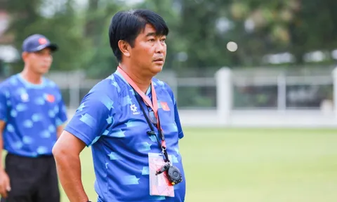 CA TPHCM tái xuất V-League, gây bồi hồi xúc động