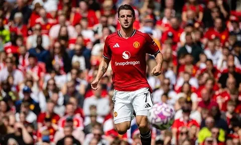 Amorim chỉ đích danh ngôi sao MU "không thể tin nổi" trước trận gặp Arsenal
