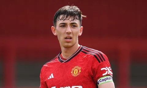 Sao trẻ Man Utd cho mượn: Người tỏa sáng rực rỡ, kẻ chật vật