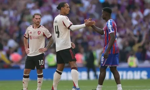 Ekitike ghi bàn, Van Dijk nói gì về hàng công mới của Liverpool?