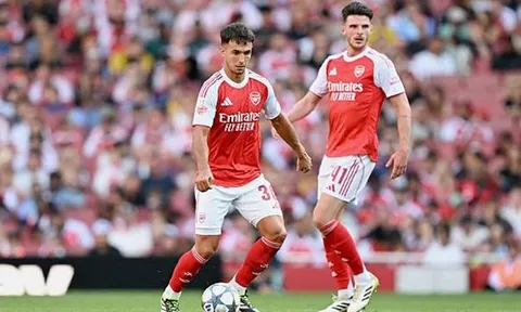 "Bộ ba hoàn hảo" ra mắt: Tương lai hàng tiền vệ Arsenal được xác nhận