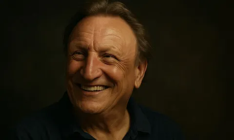 Chân dung Neil Warnock: Gã HLV "cổ lỗ sĩ" suýt có Van Dijk và mối thù với Sir Alex
