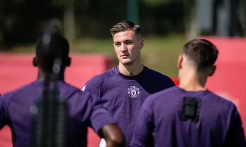 Sesko tập buổi đầu, Onana bình phục: Man Utd chạy đà cho đại chiến Arsenal