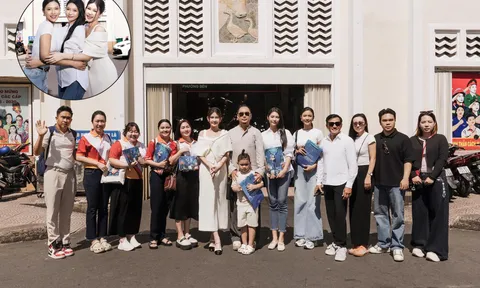 NTK Võ Việt Chung và dàn Hoa – Á hậu Hoa hậu Đại dương Việt Nam lan tỏa lối sống xanh tại chợ Bến Thành