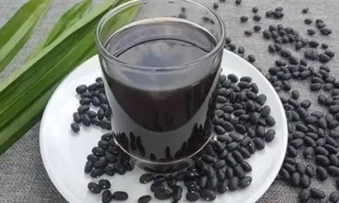 Bí quyết uống nước đậu đen đúng ‘2 khung giờ vàng’ giúp giảm cân, thanh lọc cơ thể: Bỏ lỡ là tiếc cả đời