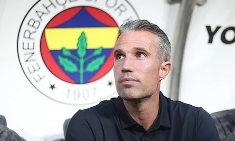Feyenoord thua thảm Fernebahce, Van Persie chỉ ra lý do