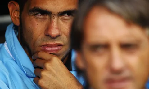 Những cách cầu thủ sử dụng để ép CLB cho ra đi
