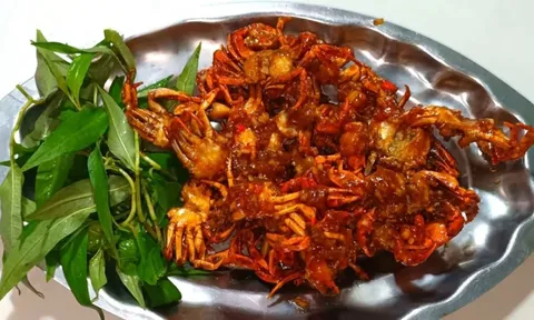 Làm món cua đồng rang me, giòn rụm, chua ngọt hấp dẫn, khiến ai cũng phải mê mẩn