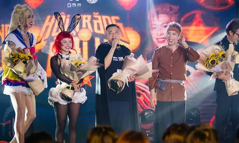 Tăng Phúc “chiều” fan hết mình: Mang cả Tết Trung thu vào Fan Meeting 12 tiếng ở Hà Nội