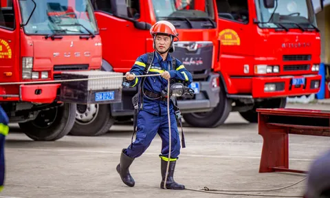 Tiến Luật nói về tình huống nghẹt thở, vượt qua nỗi sợ độ cao trong “Chiến sĩ quả cảm”?