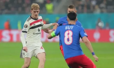NÓNG! MU đạt thỏa thuận cho mượn Toby Collyer sang West Brom