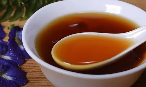 Bí quyết tự làm nước mắm chay: Nguyên liệu đơn giản, hương vị thơm ngon, đảm bảo an toàn